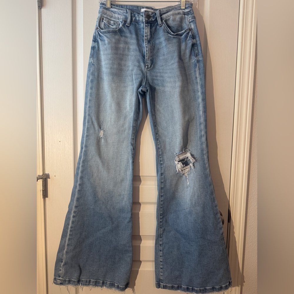 Petra 153 Wide Leg Jeans -Size 9 - Distressed High Rise